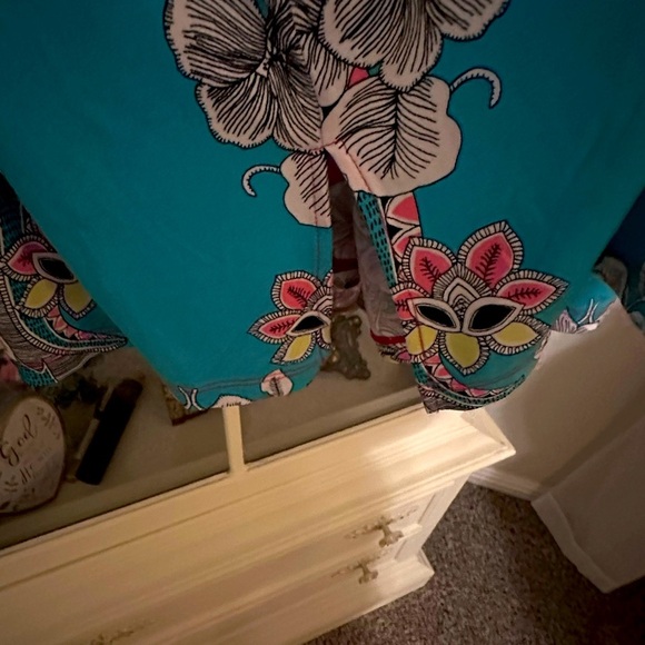 Susan graver top - Picture 6 of 8